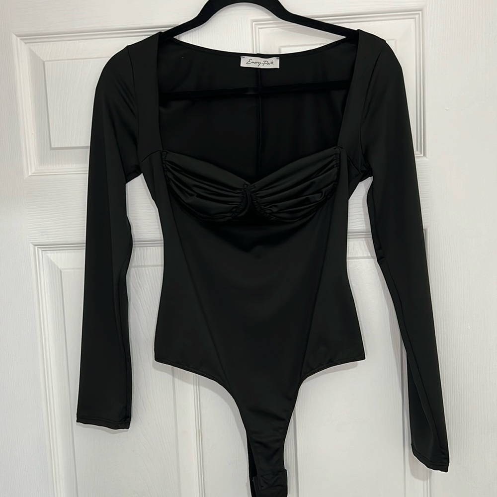 Long slevee bodysuit